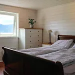 Seaside Serenity In Hardangerfjord-by Traum Сasa de vacaciones