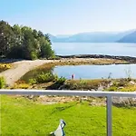 Seaside Serenity In Hardangerfjord-by Traum 別荘 Tyrvikbygd