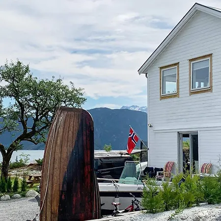 Dom wakacyjny Seaside Serenity In Hardangerfjord-by Traum Tyrvikbygd