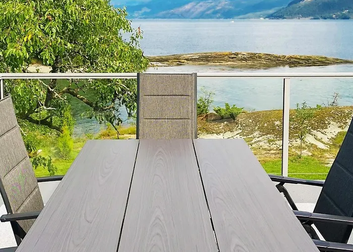 Semesterbostad Seaside Serenity In Hardangerfjord-by Traum *