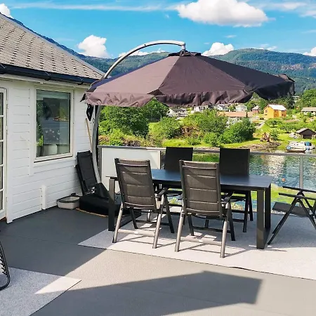 Holiday home Seaside Serenity In Hardangerfjord-by Traum Tyrvikbygd