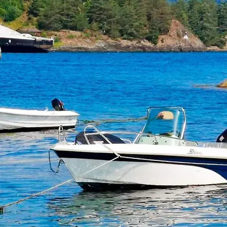 Seaside Serenity In Hardangerfjord-by Traum Holiday home *